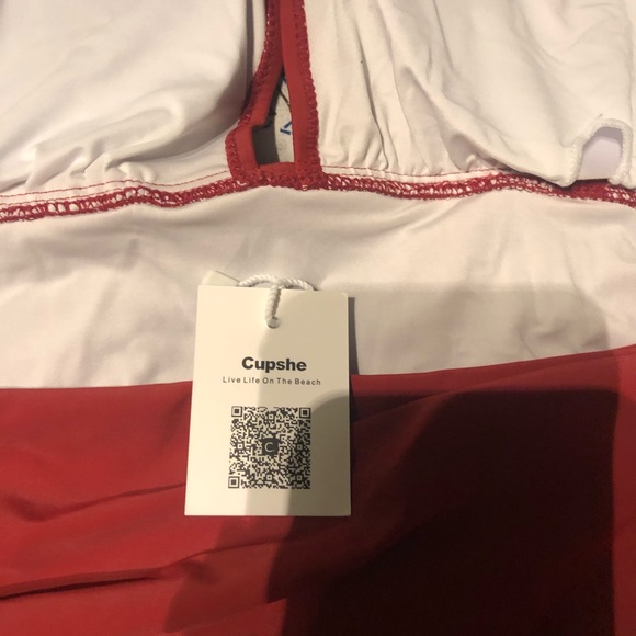 Red One piece. - Picture 4 of 5